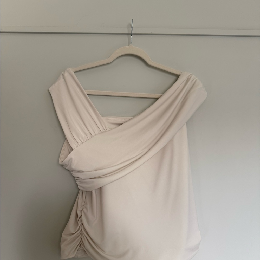 Abercrombie & Fitch Cream Off-Shoulder Top
